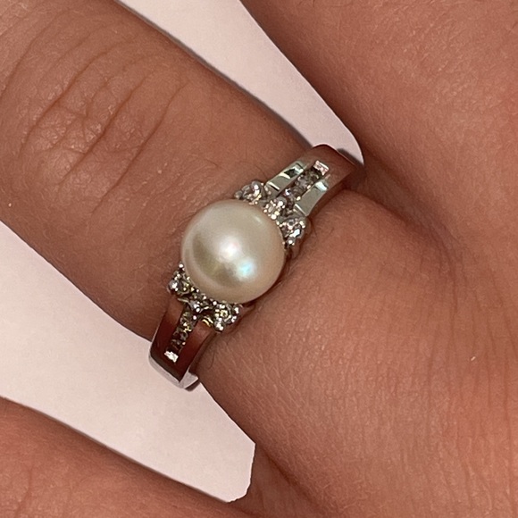 Solid Stamped 14K White Gold Genuine Cultured Pearl Natural Diamond Ring - Picture 2 of 13